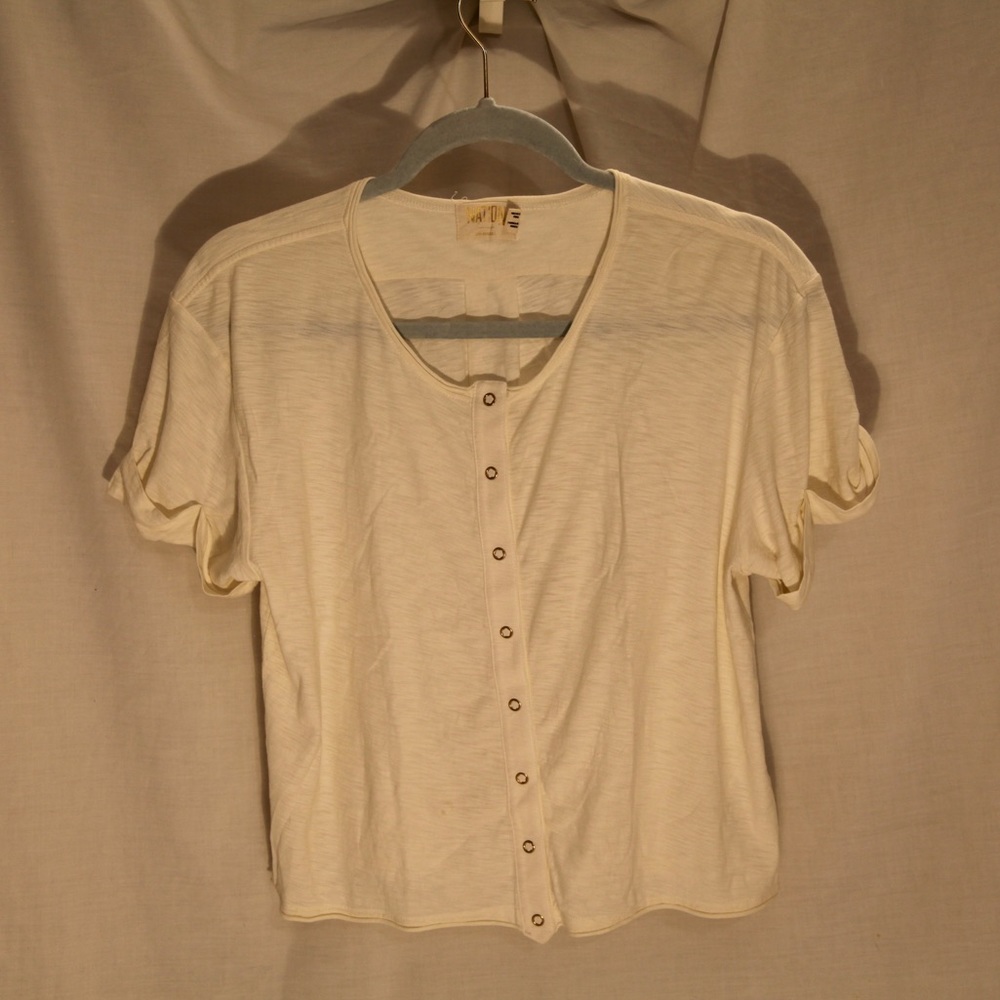 Snap front t shirt with cuffed sleeves